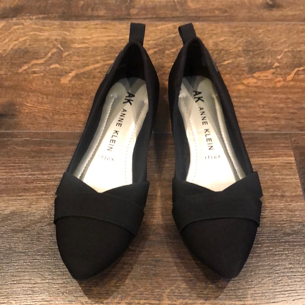 Anne Klein Professional Women’s Black Flats